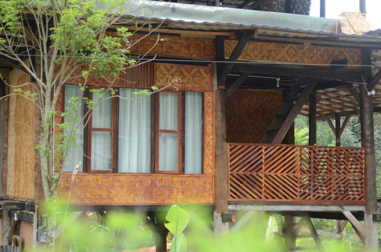 Canyon Jungle Stay Bukittinggi Exterior photo