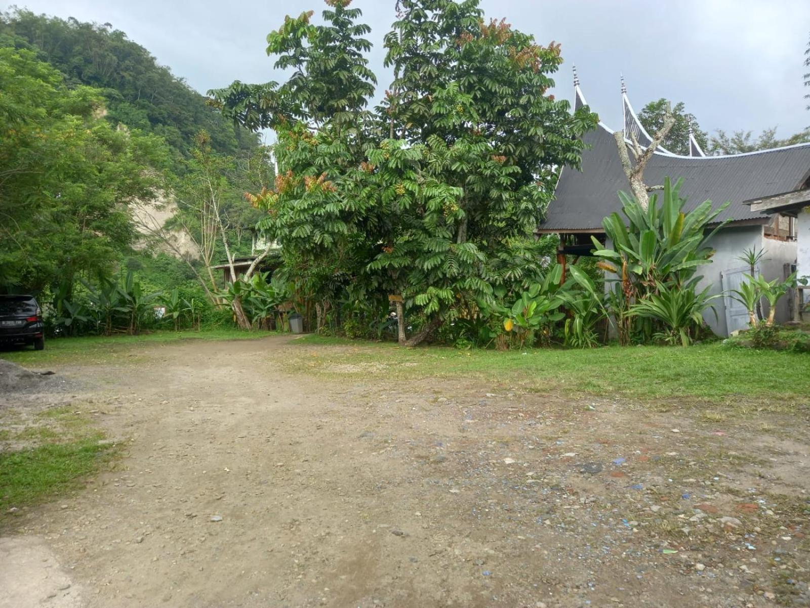 Canyon Jungle Stay Bukittinggi Exterior photo
